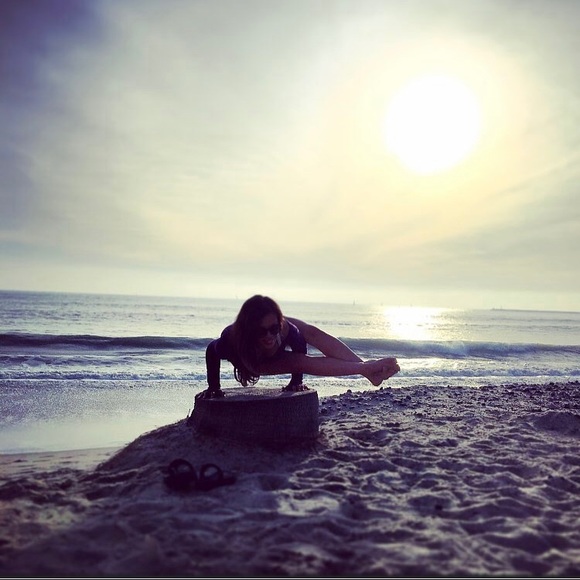 Meet your Posher! - Picture 3 of 6